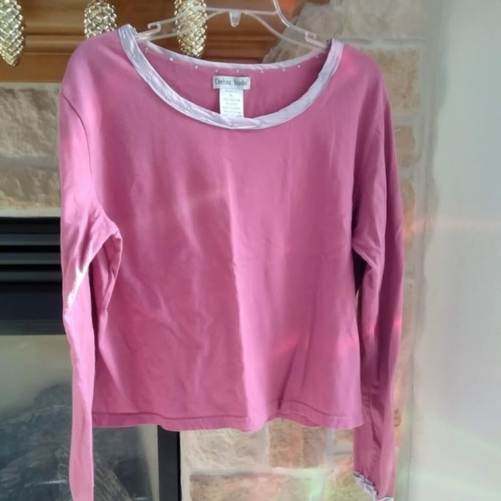 Chelsea Studio Long Sleeve Tee/Top